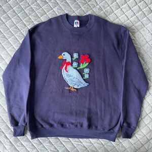 Russell Athletic Crewneck Sweatshirt Embroidered Duck and Flowers Design XL